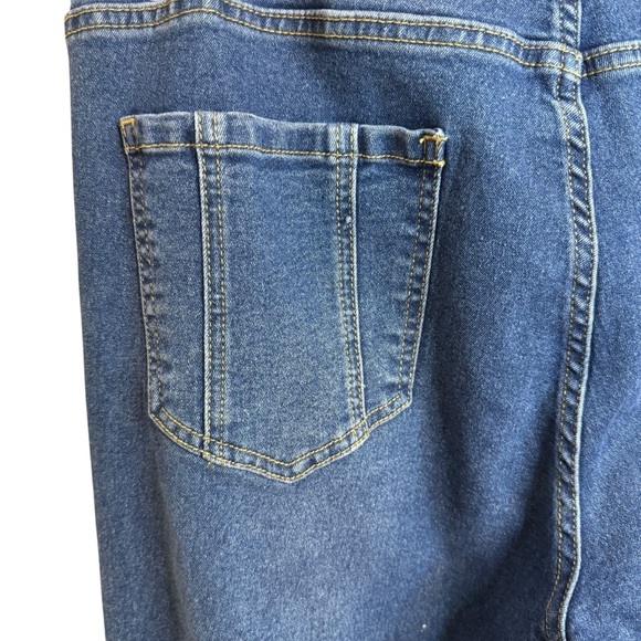 A.Z.I. | High-Waist Wide Leg Jeans with Button Detail down the Leg | Sz 12 - Picture 5 of 10